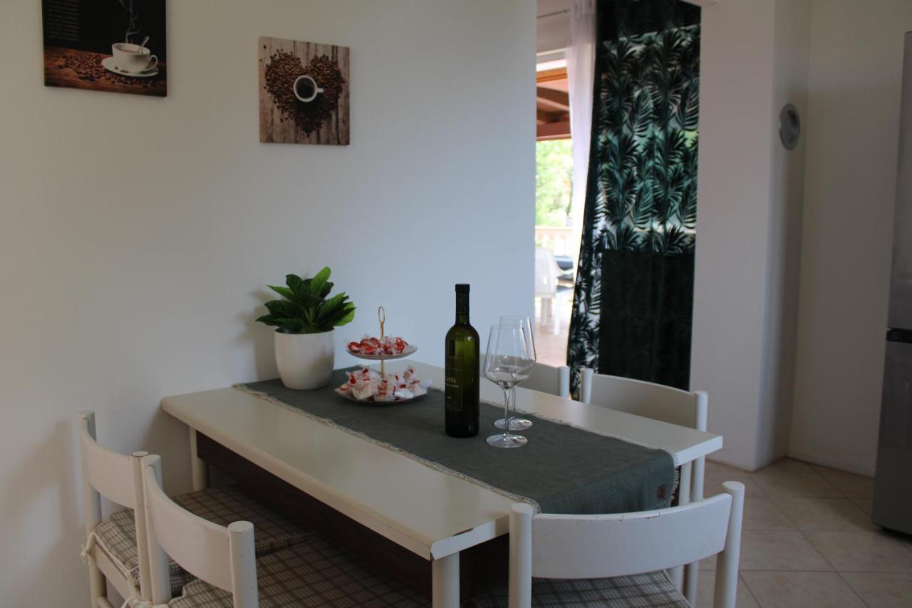 Apartment Noel Sveti Vid-Miholjice Zewnętrze zdjęcie